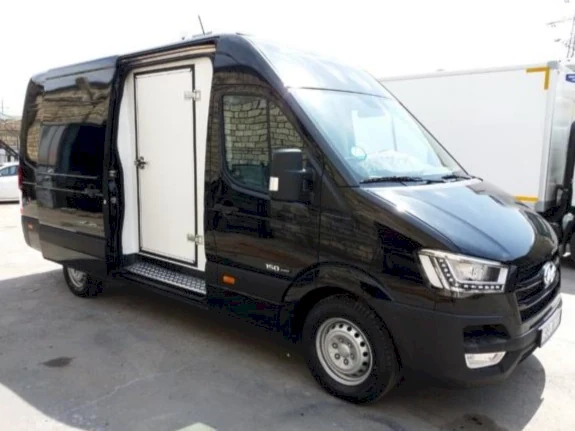Van tipli soyuducu kuzov — Hyundai şassisi üzərində